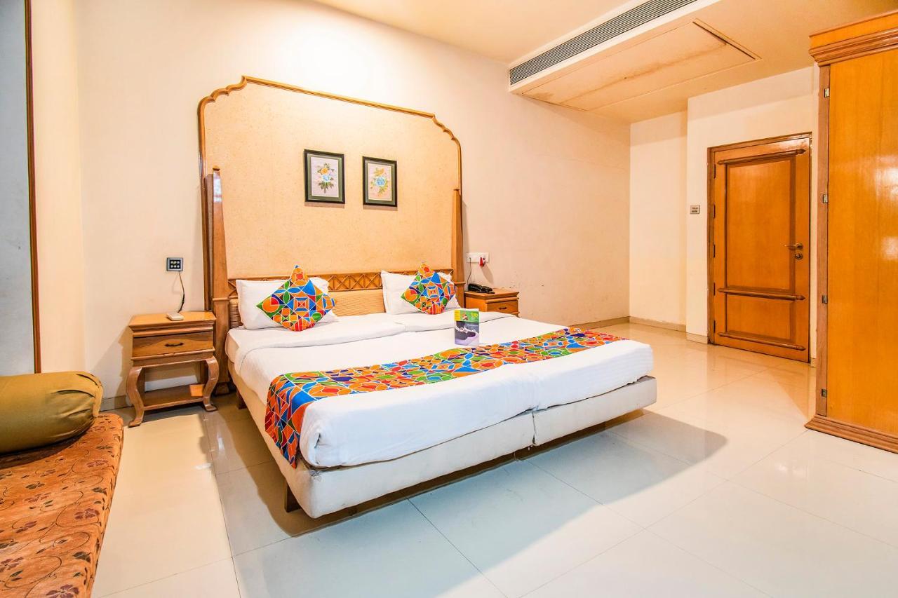 Collection O Hotel Rajwada Near The Pavillion Pune Esterno foto