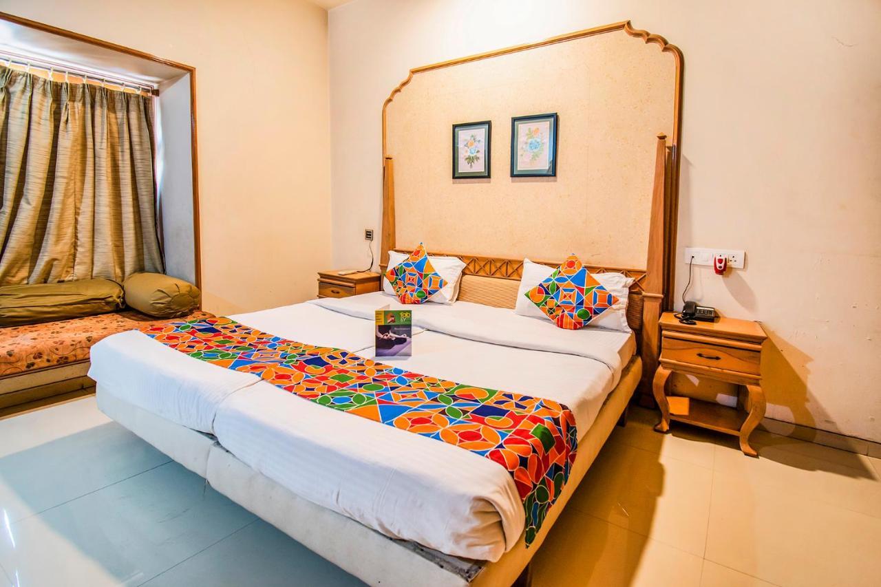 Collection O Hotel Rajwada Near The Pavillion Pune Esterno foto
